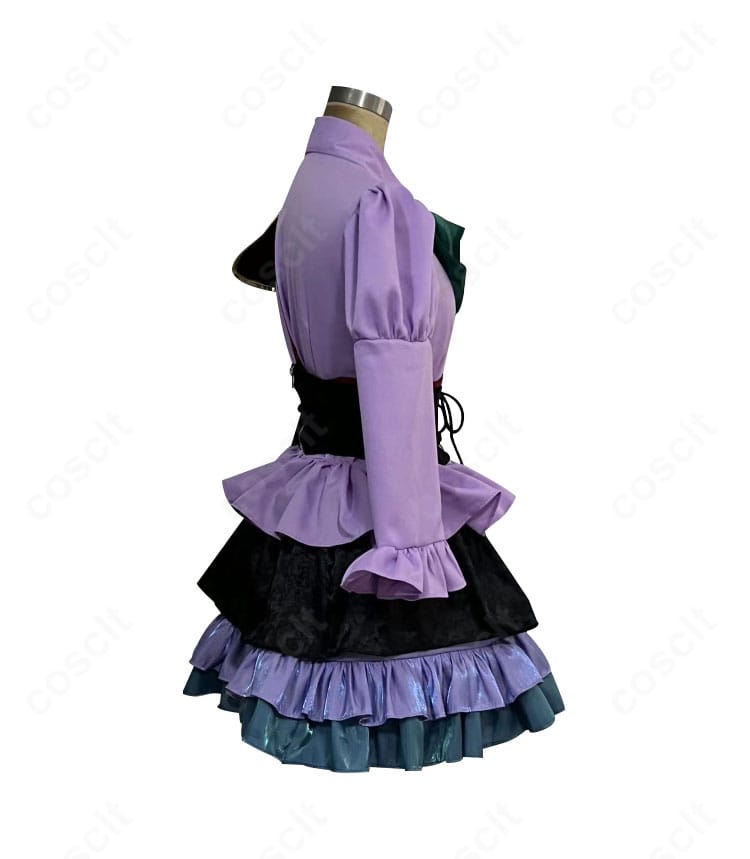 小鳥遊六花 学園祭コスプレ衣装 右側面／立体感を強調するラインとバランス設計