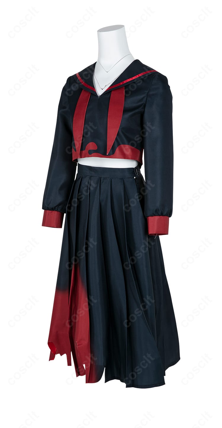 ブルーアーカイブ 剣先ツルギ 制服コスプレ 側面。ウエストラインとスカートの自然な広がりが美しいシルエット。