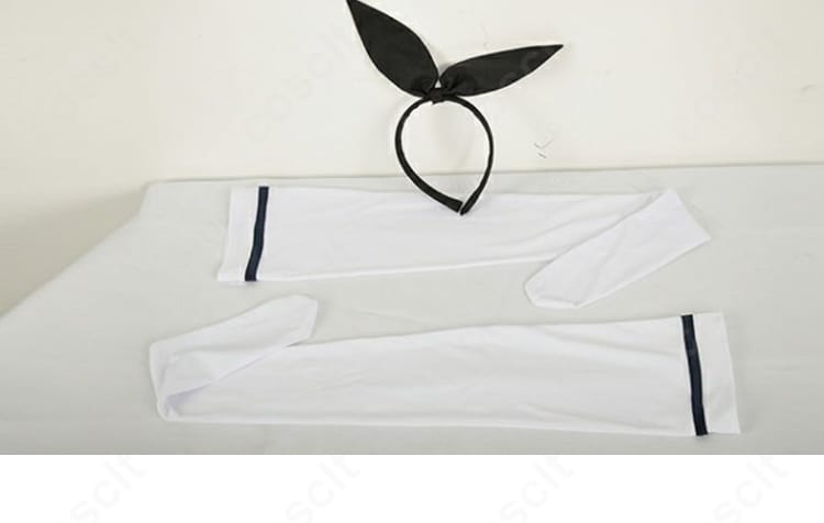 神崎ひでり メイド服のカチューシャと靴下・レッグアイテム。セット内容のアクセント小物。