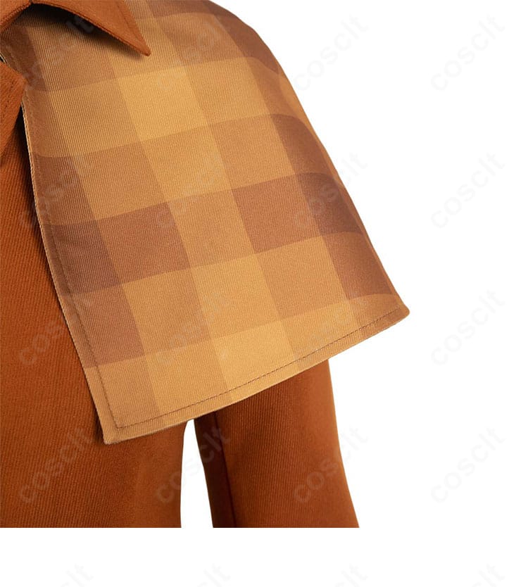 肩部分のディテール。縫製の切り替えと立体感で上品かつ知的な印象を表現。