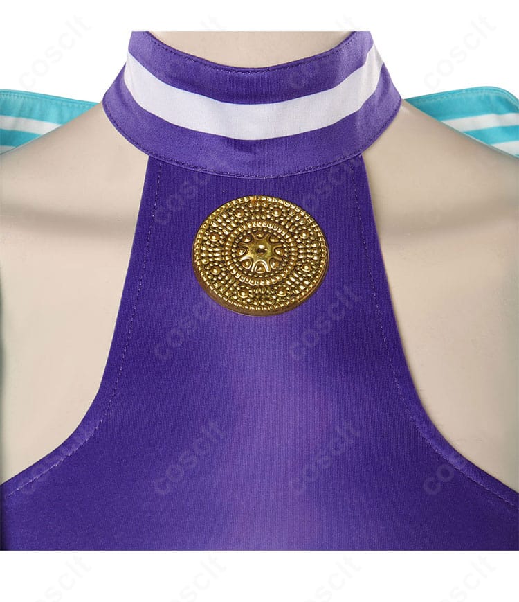 ストリートファイター6 マノン 通常衣装コスプレの襟元アップ。上品でエレガントなネックデザインの質感が分かります。