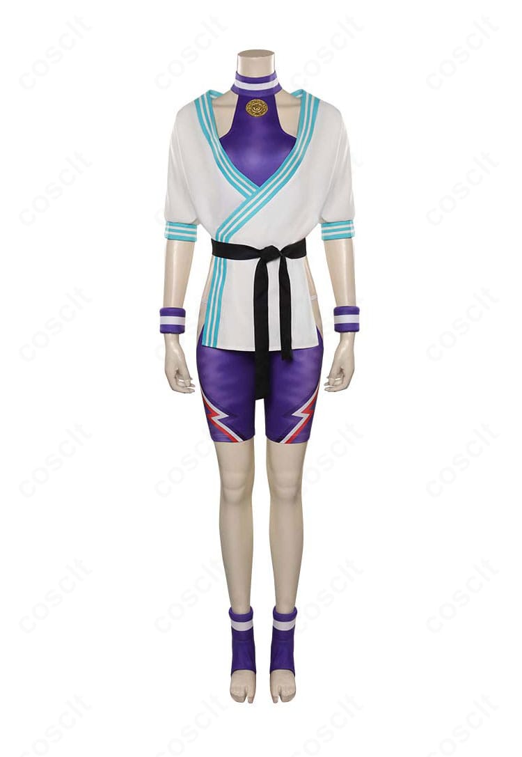 ストリートファイター6 マノン 通常衣装コスプレの正面全身。レオタードとロングコートの高再現シルエットを確認できます。