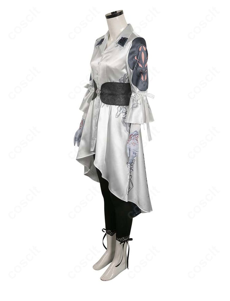 鉄拳8 風間準のコスプレ衣装 側面。落ち着いた配色と滑らかなラインが強調されたデザイン