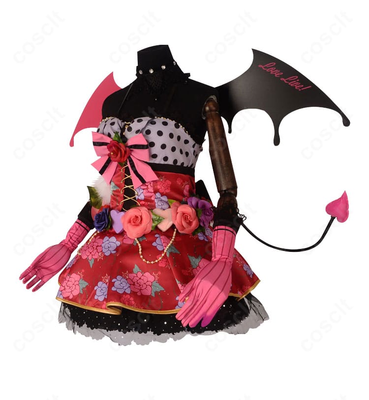 東條希 小悪魔編 覚醒後コスプレ衣装の側面。ウエストラインとスカートの美しい落ち感・ハリ感を確認できる画像