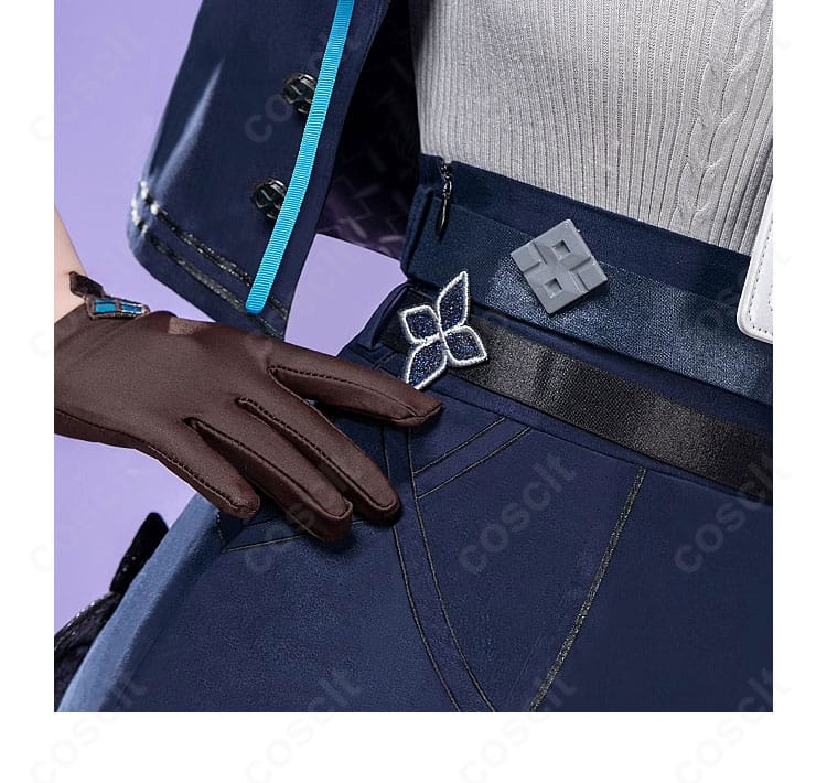 腰部ベルトと腰飾りの接続部アップ。金属調パーツとステッチワークの再現。