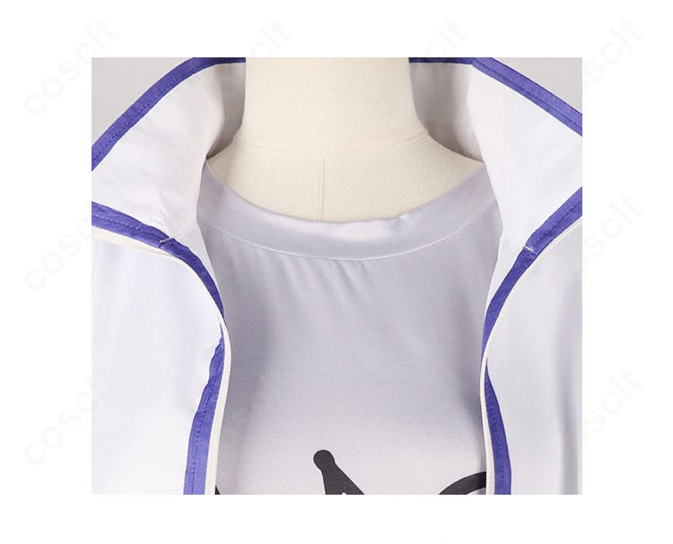 矢戸乃上那由汰 コスプレ衣装 衣領ディテール。襟周りのステッチと装飾の配置、ハリのある生地感を拡大で確認。