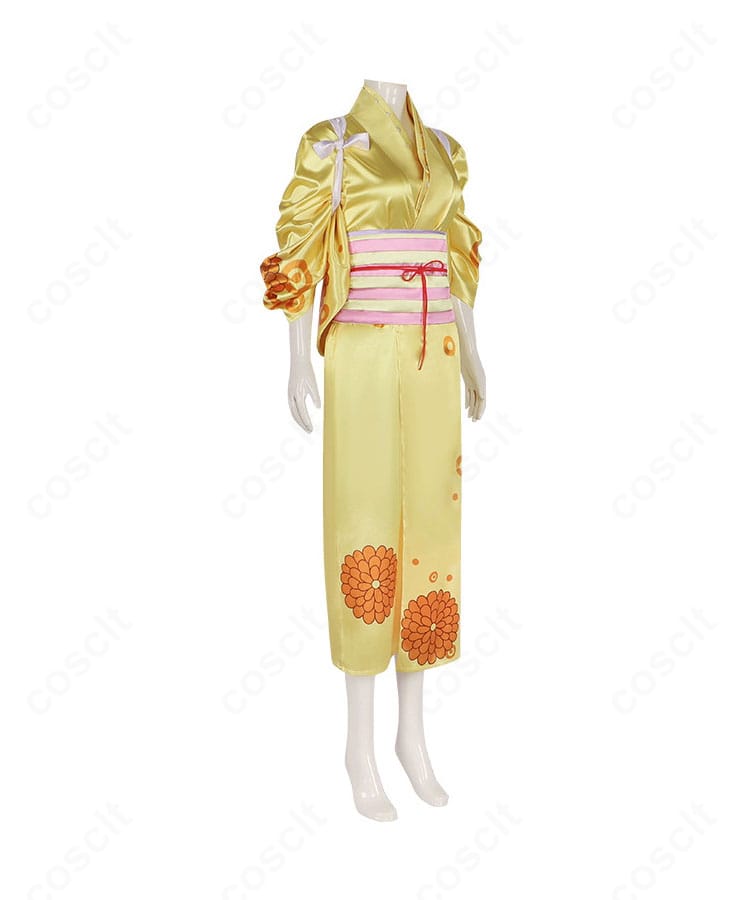 ONE PIECE 菊の丞 ワノ国衣装コスプレの左側面。落ち着いた色味と直線的で上品なライン、動きやすさを示す角度。