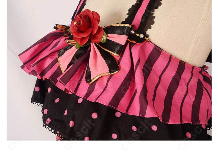 ラブライブ！スクフェス 星空凛 小悪魔編「凛のお願い！」覚醒後衣装 上衣ディテール。胸元のリボンとボタン意匠が分かる近接画像