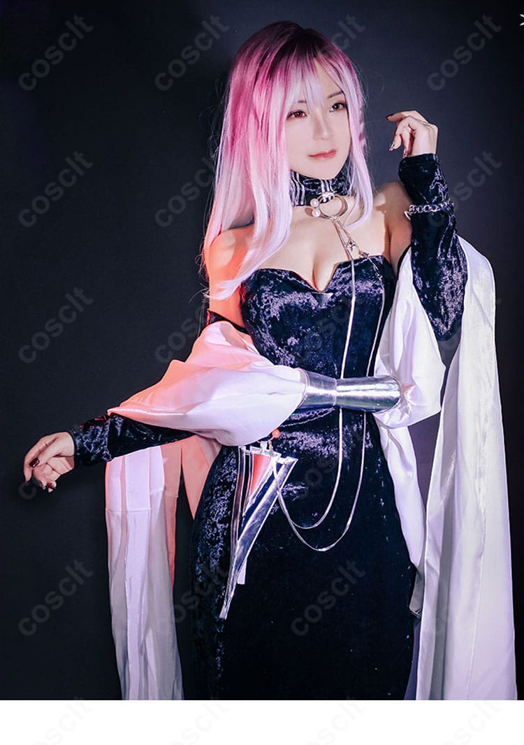 シャローム 昼の如き夜光 コスプレ衣装の左側人物着用ディテール。アームカバーのフィット感とドレスの質感。