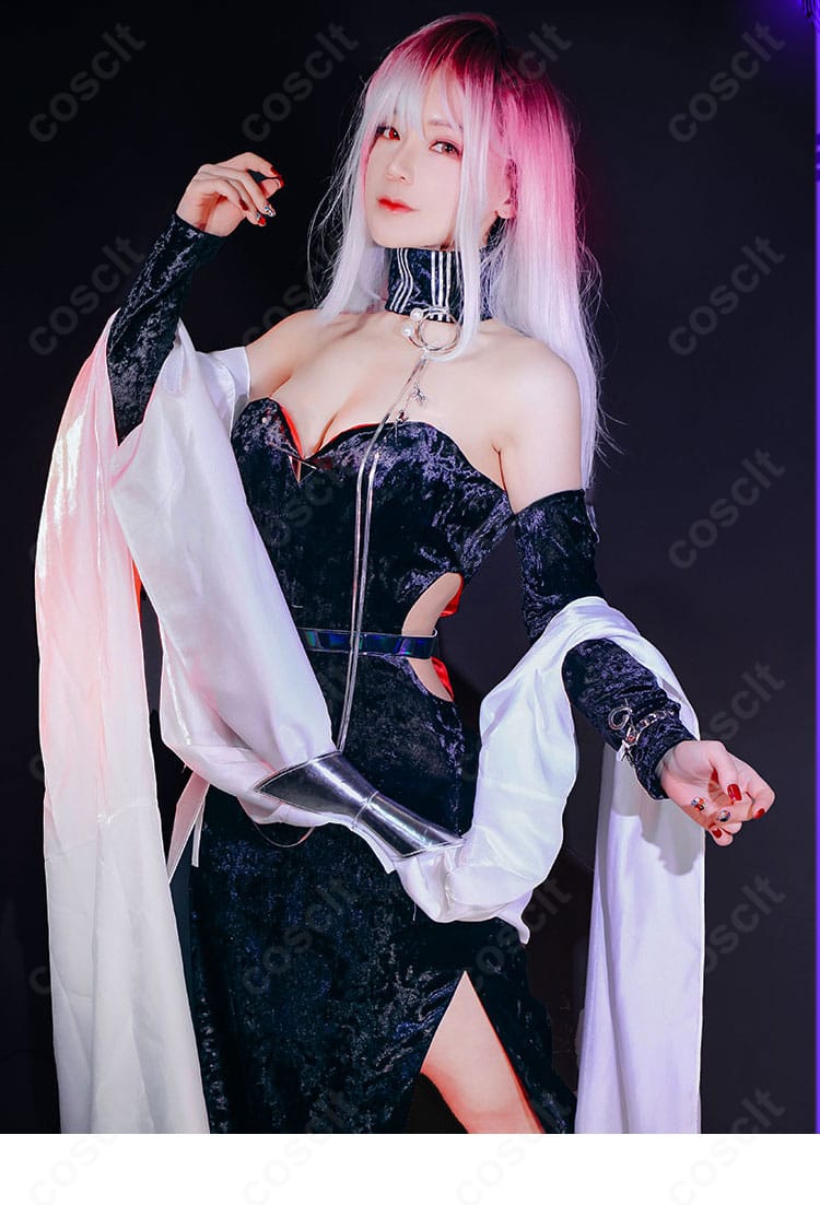 シャローム 昼の如き夜光 コスプレ衣装の正面人物ディテール。胸元装飾とウエストラインの再現性を示す。