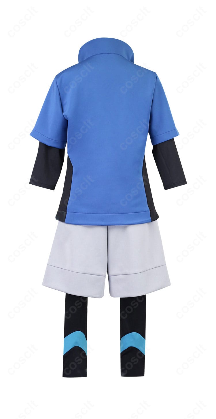 キョウヘイ（BW2）通常衣装の背面。フード付き上着やパンツのラインなど後ろ姿のディテールを示す画像