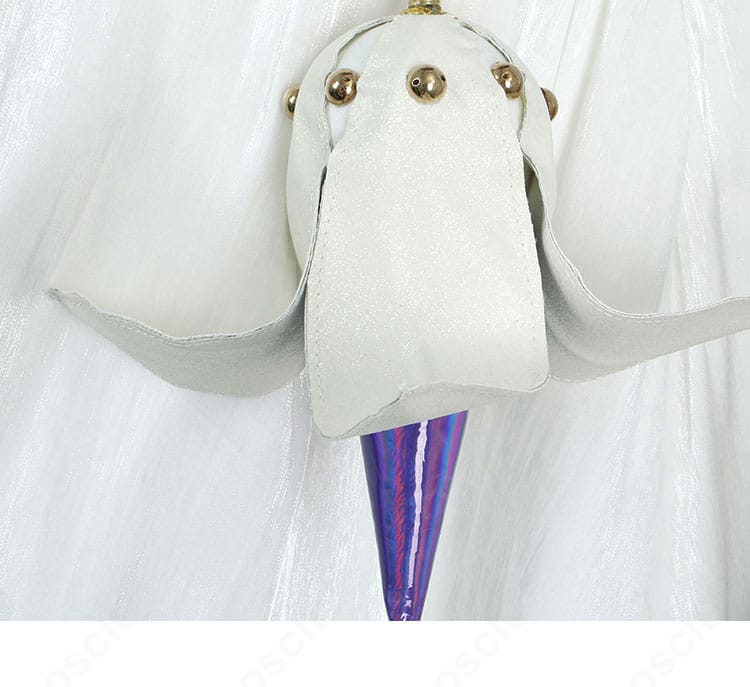 ホロライブ 古石ビジュー衣装 腰回りのアクセサリー。バランス良いレイヤードで動きのある表情に。