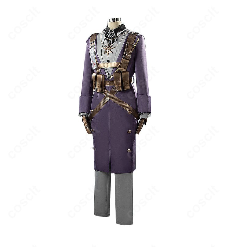 マチルダ 灰色礼服コスプレの側面。コートのラインとポーチ位置などディテールを確認。