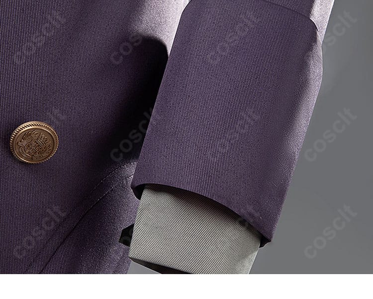 マチルダ コスプレの袖部分。カフスの装飾と丁寧なステッチが見える。