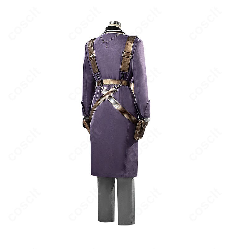 マチルダ 灰色礼服コスプレの背面。コートのシルエットと背面ベルトの配置が分かる。