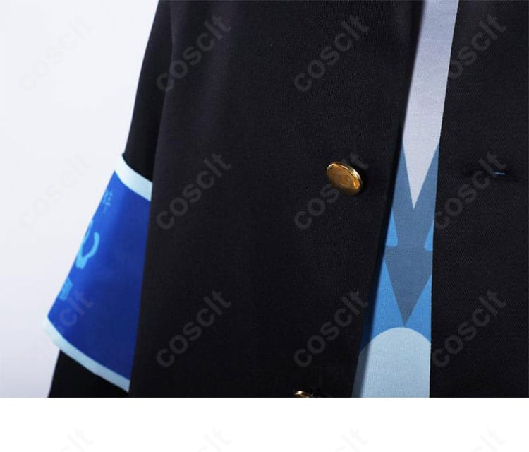 門襟とフロントボタンのディテール。直線的な前立てで端正な印象を再現したアップ