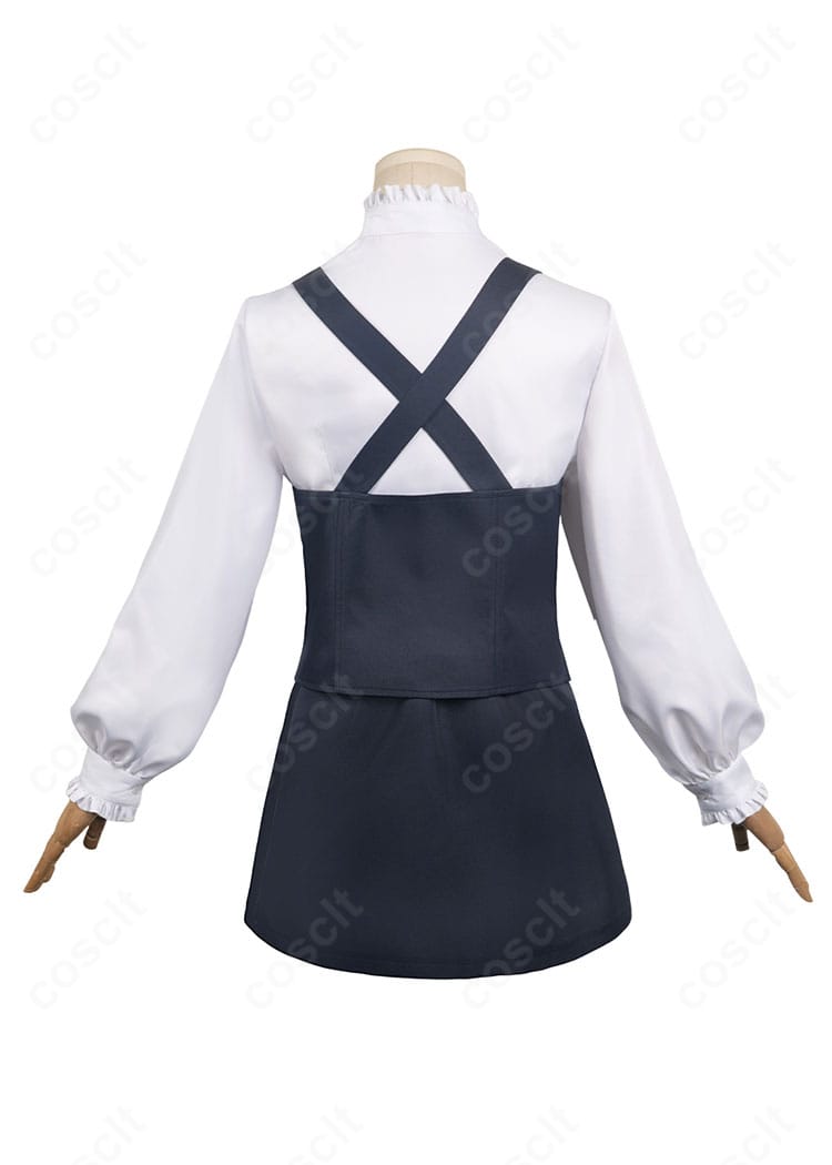 劇場版SPY×FAMILY CODE: White ヨル・フォージャー私服衣装の背面。バックの切り替え線とベストのラインを丁寧に再現。