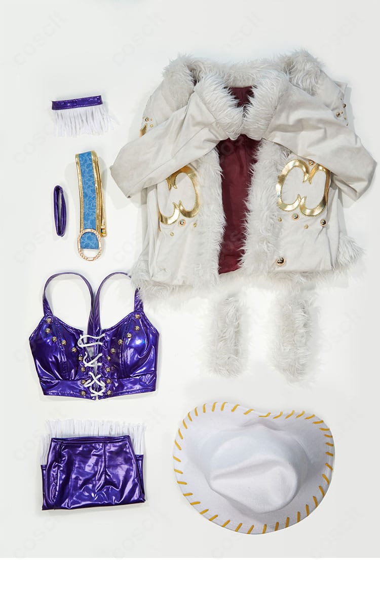 ワンピース・オン・アイス版ニコ・ロビン衣装のセット内容一式。帽子、コート、トップス、ベルト、スカート、腕飾り、太もも飾り