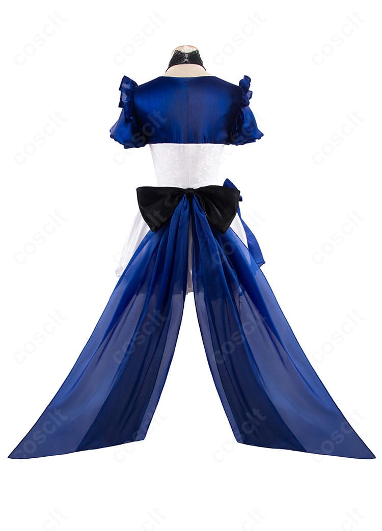 原神 フリーナ同人ドレスの背面。大きな背部蝶結びと裾のライン、背面ファスナー位置を確認できるカット。