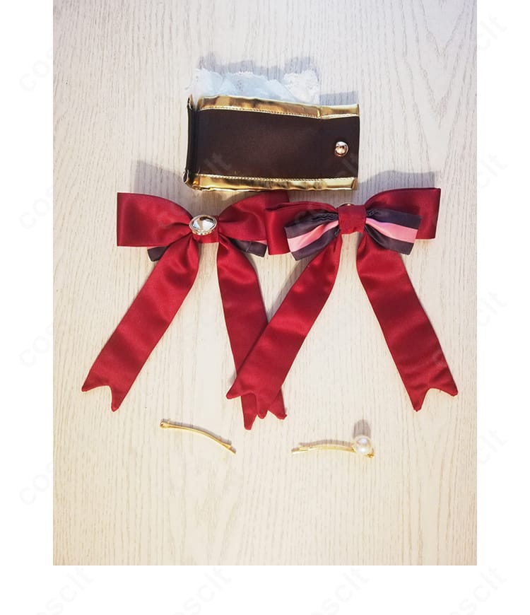 姫川友紀コスプレ衣装・アクセサリーセット一式。帽子、ヘアピン、リボン、飾りチェーンまで揃う充実内容。