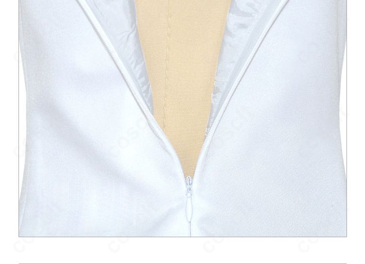 背面ファスナーの近接画像。丈夫で開閉しやすい仕様を示すディテール