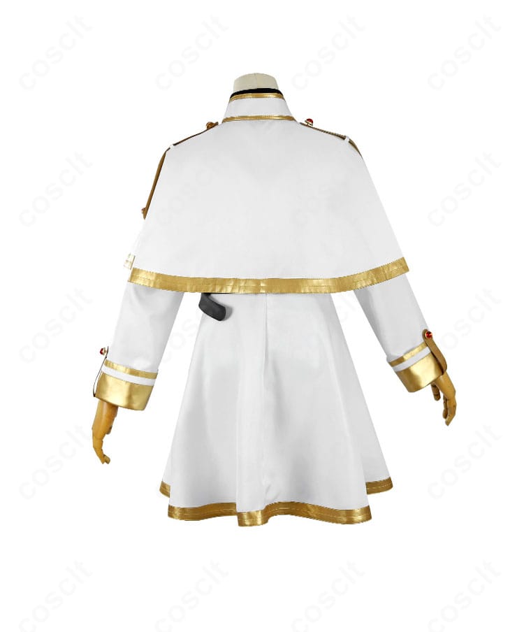 フリーレン 子供用コスプレの背面。マントのシルエットと丈感、背面開閉のラインが分かるデザイン再現。