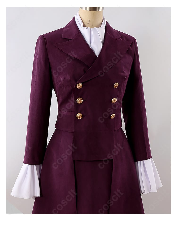 カガリ・ユラ・アスハ 戦闘服コスプレ衣装の装飾ディテール。刺繍や徽章、縁取りの質感がわかる接写。