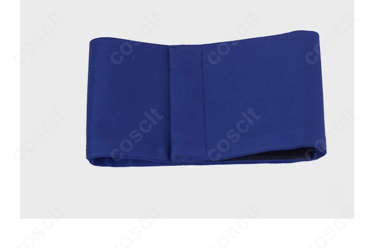 ノボリ衣装の腕章・アームバンド詳細。文字意匠と固定位置を再現したアクセサリーの近接。