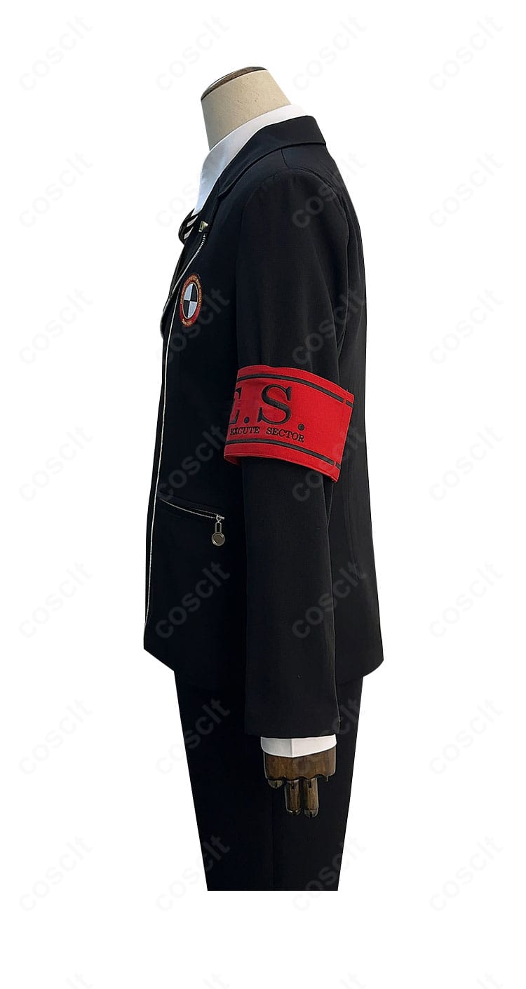 結城理コスプレ衣装 左側ディテール。腕章の位置と縫製、袖口の仕立て、ベルトの見え方を強調した画像
