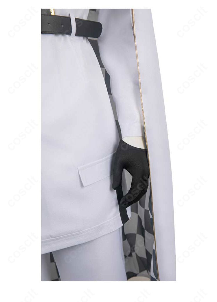 袖口と手袋のディテール。カフのラインと手袋の質感で世界観を強調。