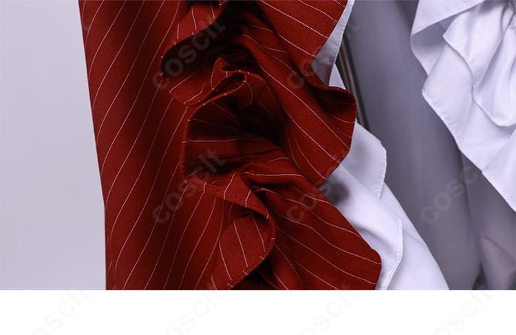 黒執事 シエル 女装ドレスのスカート装飾。フリルの段差と落ち感が華やかな印象を演出。