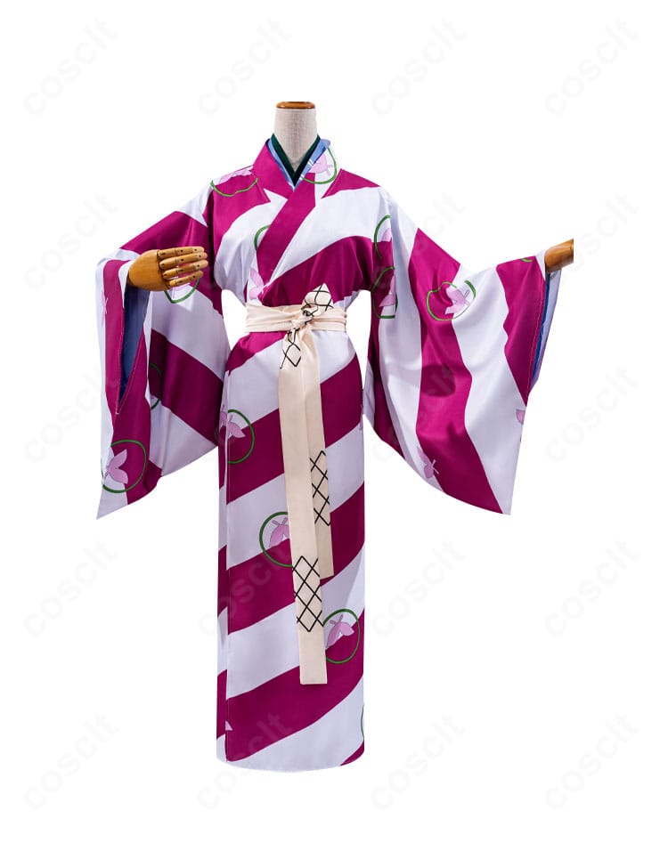 犬夜叉 神楽のコスプレ衣装 正面。和装のシルエットと衿元・帯のバランスが分かる全体画像