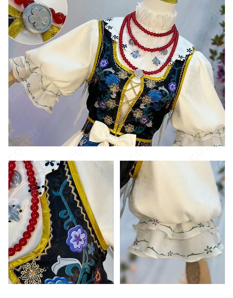 上衣と袖口の装飾ディテール。縁取りと装飾パーツの縫製が分かる接写