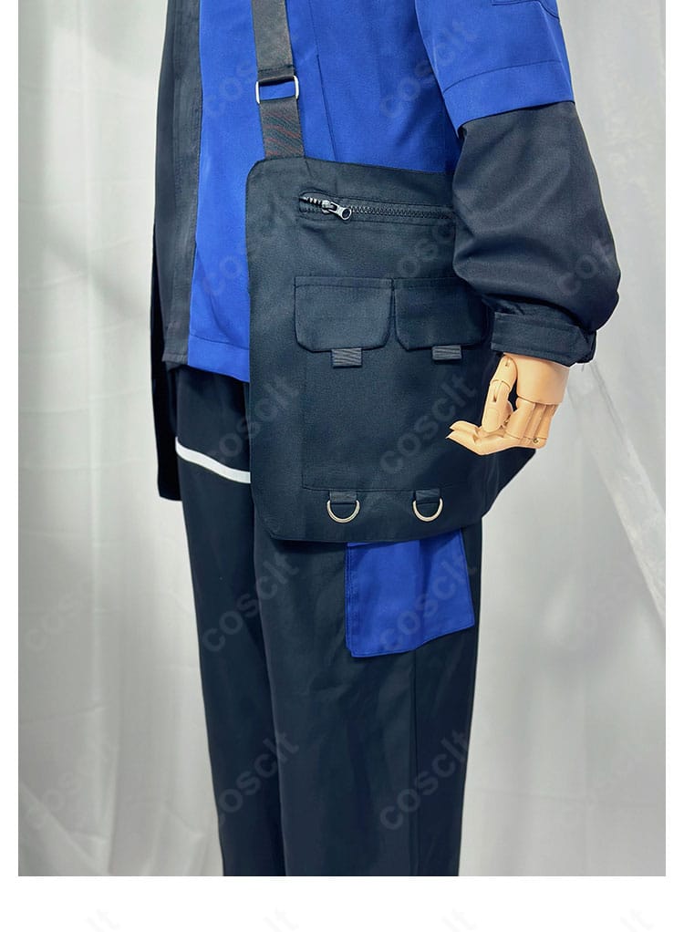 腰部左側の装飾ディテール。左右非対称の意匠を示すサイド装飾のアップ