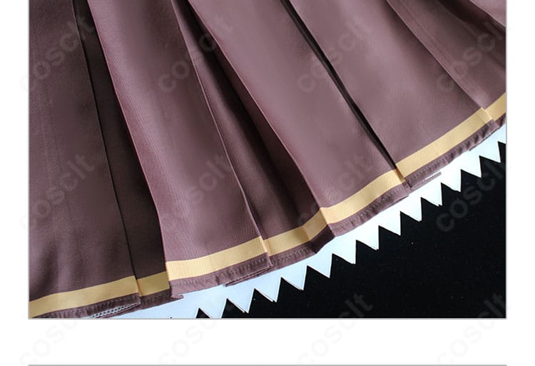 ユミエラ・ドルクネス衣装 前スカート装飾詳細。切り替えとステッチ、ハリのあるフォルムを撮影。