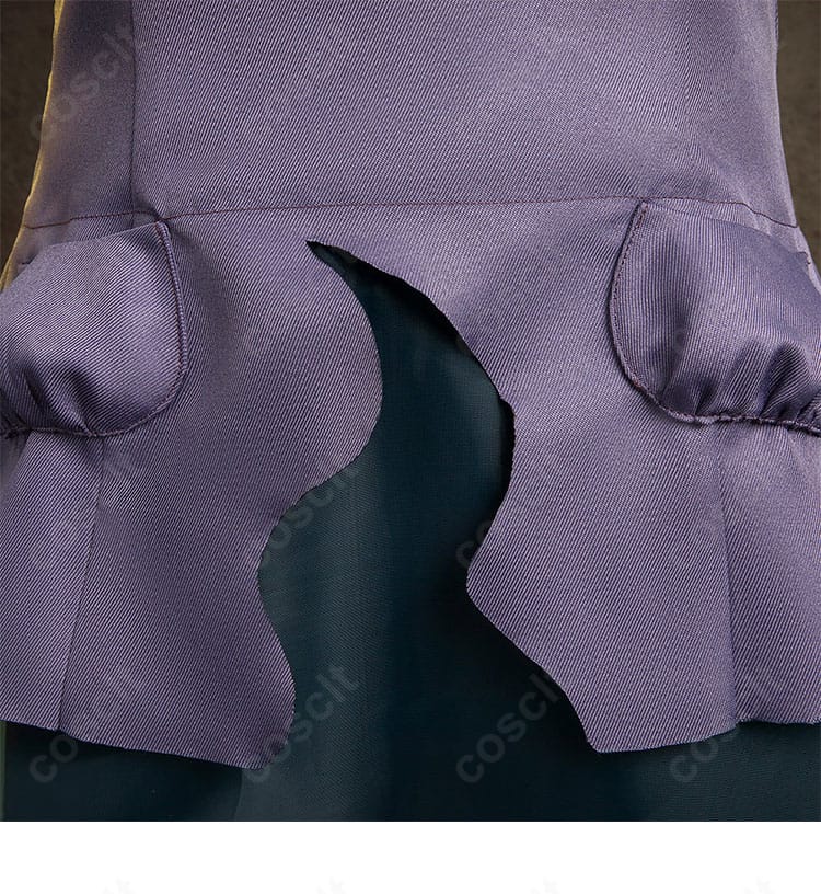 小物袋風アクセントの装飾ディテール(質感と取り付け部)