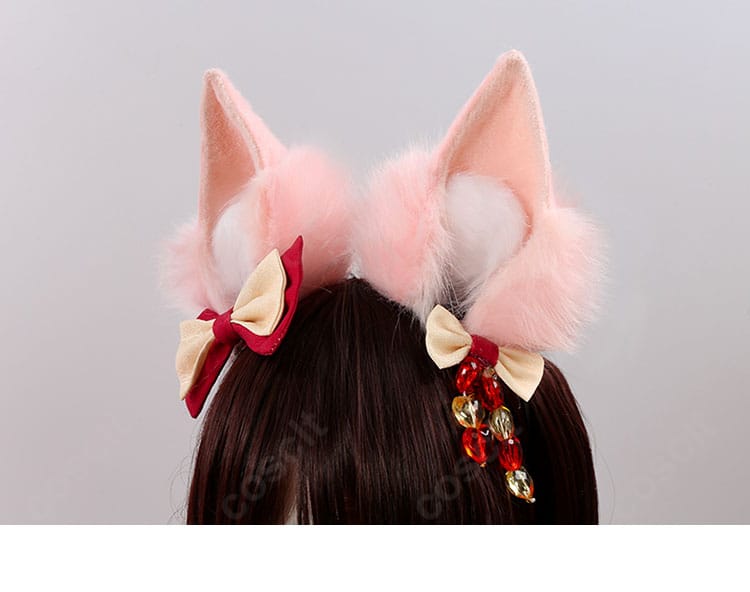 姫宮桃李 コスプレ衣装 ヘアアクセサリー。頭飾りの形状と装着バランスを示すディテール。