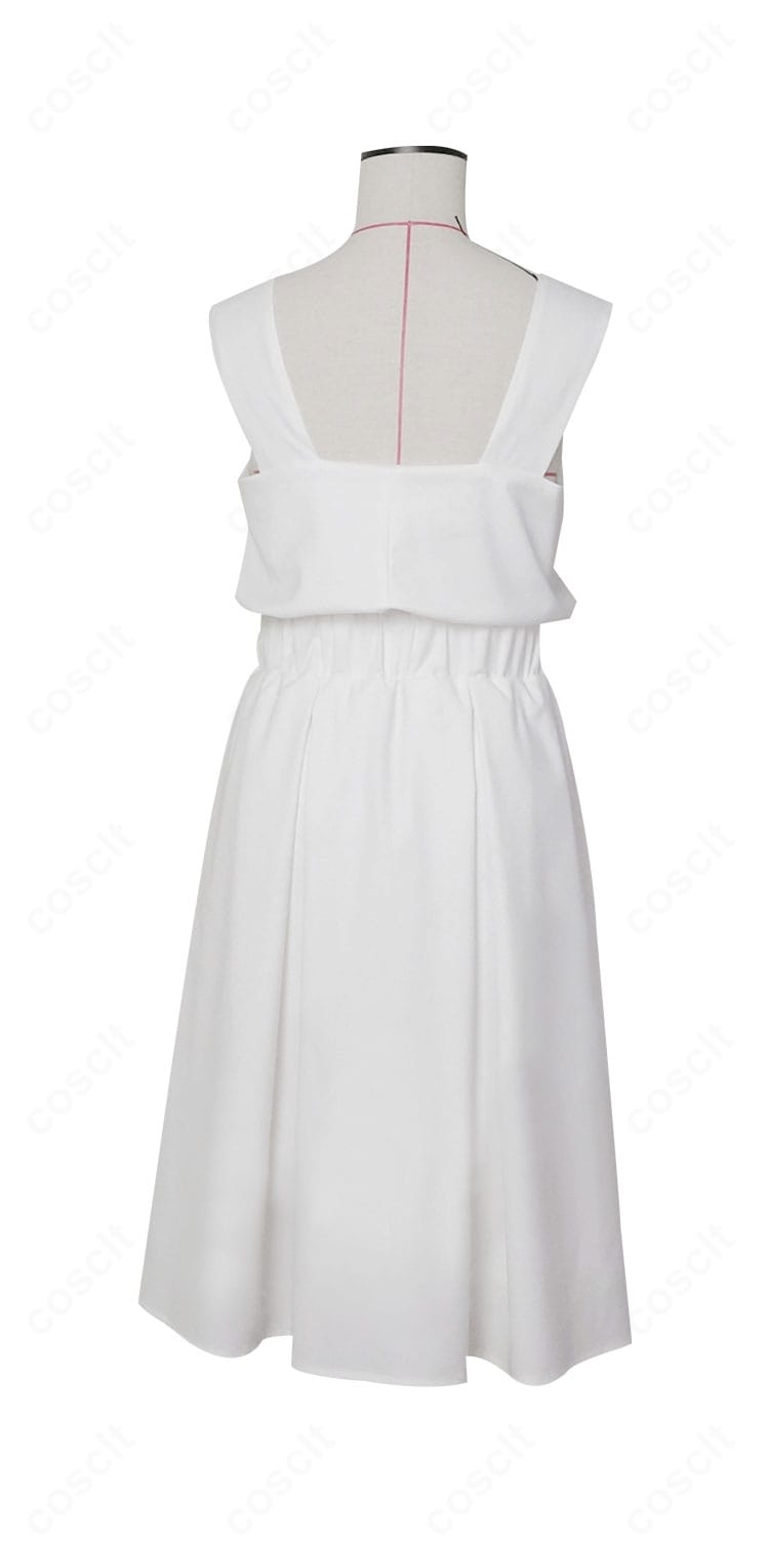 背面図：バックスタイルの構成と裾の広がりを確認できる、フリーレン衣装の後ろ姿。