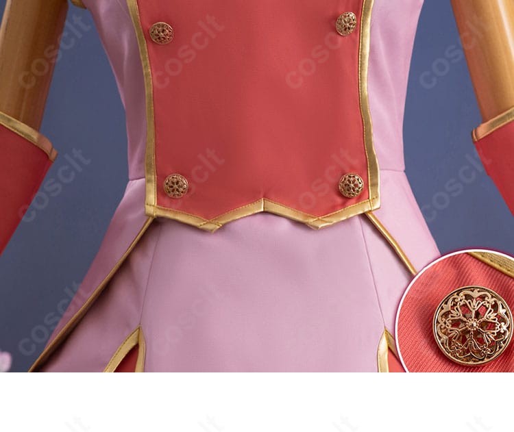 腰部装飾とボタンのディテール。ウエストの切替と装飾の質感が分かる。