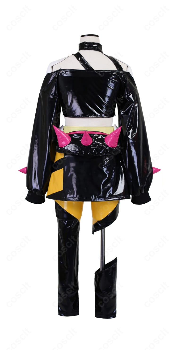 ポケットモンスター サンゴ 衣装の背面。背中の切り替えと後ろ姿の美しいバランスが特徴。