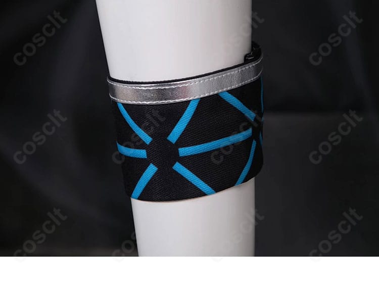 キララ衣装の腕周りアクセサリー。手首から前腕にかけての小物再現を示す