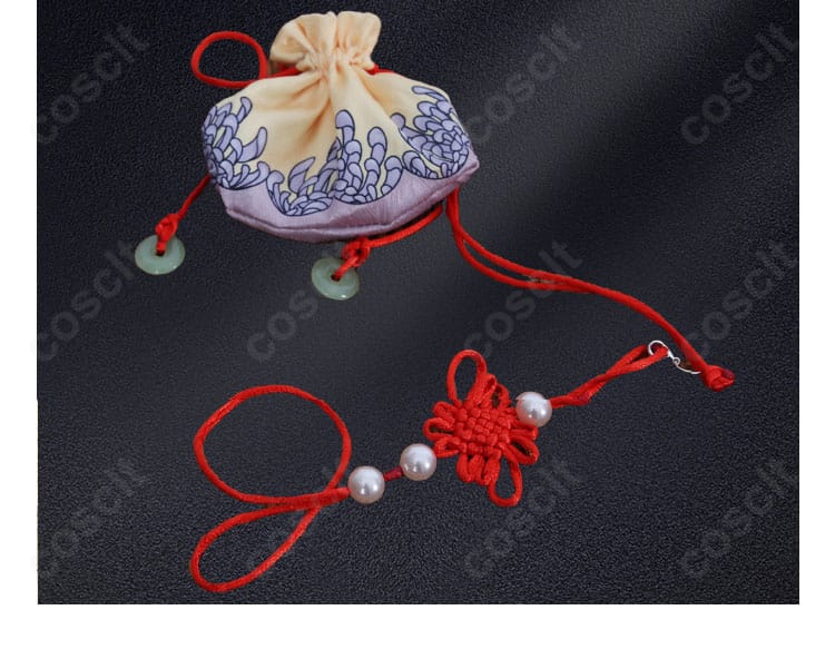 付属の香り袋ディテール。個性を引き立てるチャイナ風アクセ。
