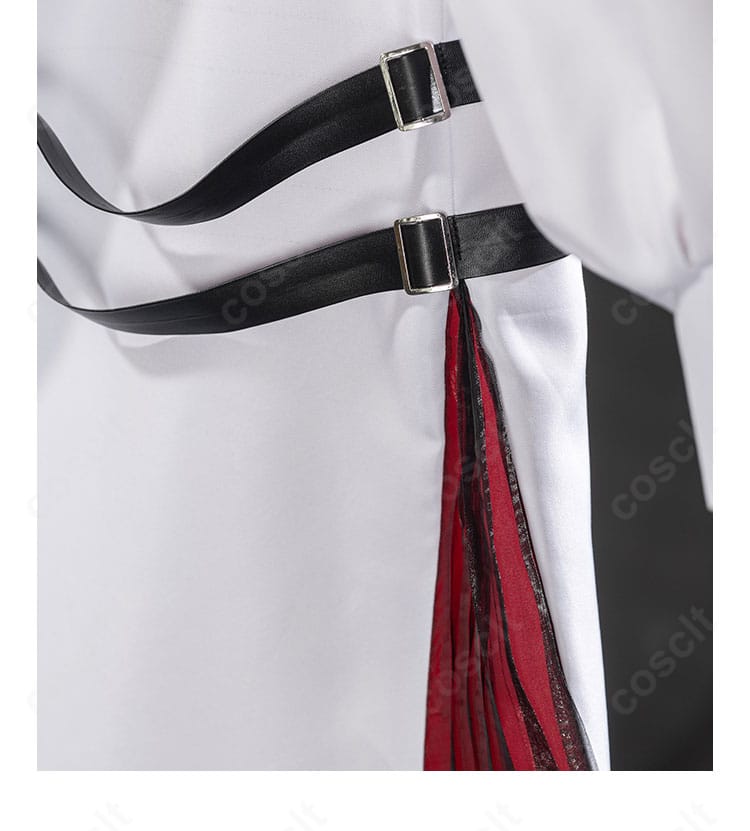 無期迷途 エブン コスプレ衣装の外套背面。ヨークと背面ラインの構成が分かる画像