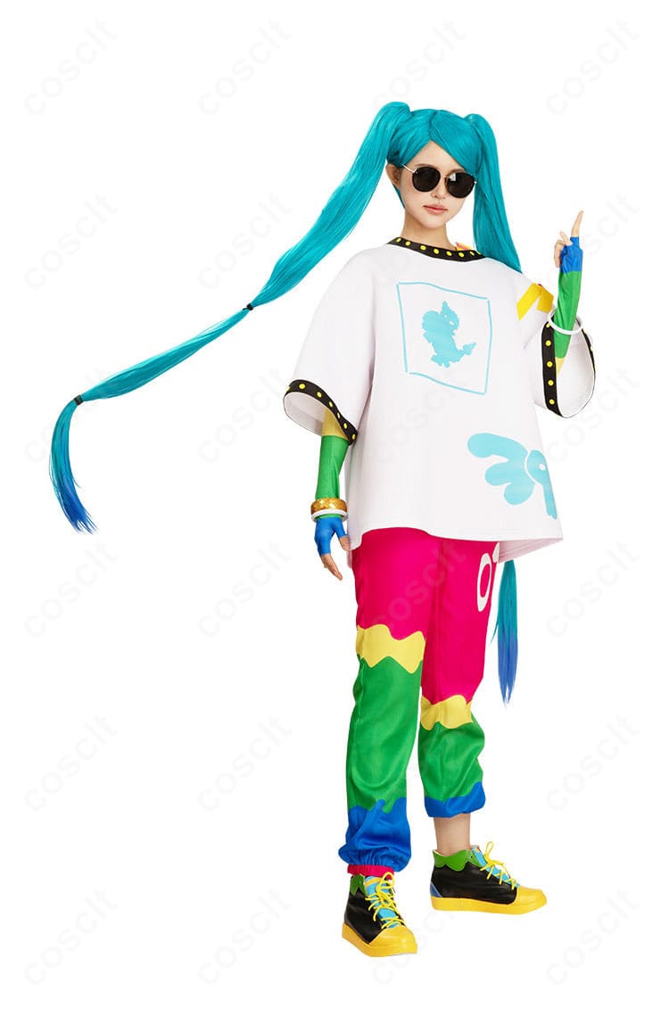 人物着用の側面ショット。初音ミク ペラップ衣装の美しいラインが分かる画像