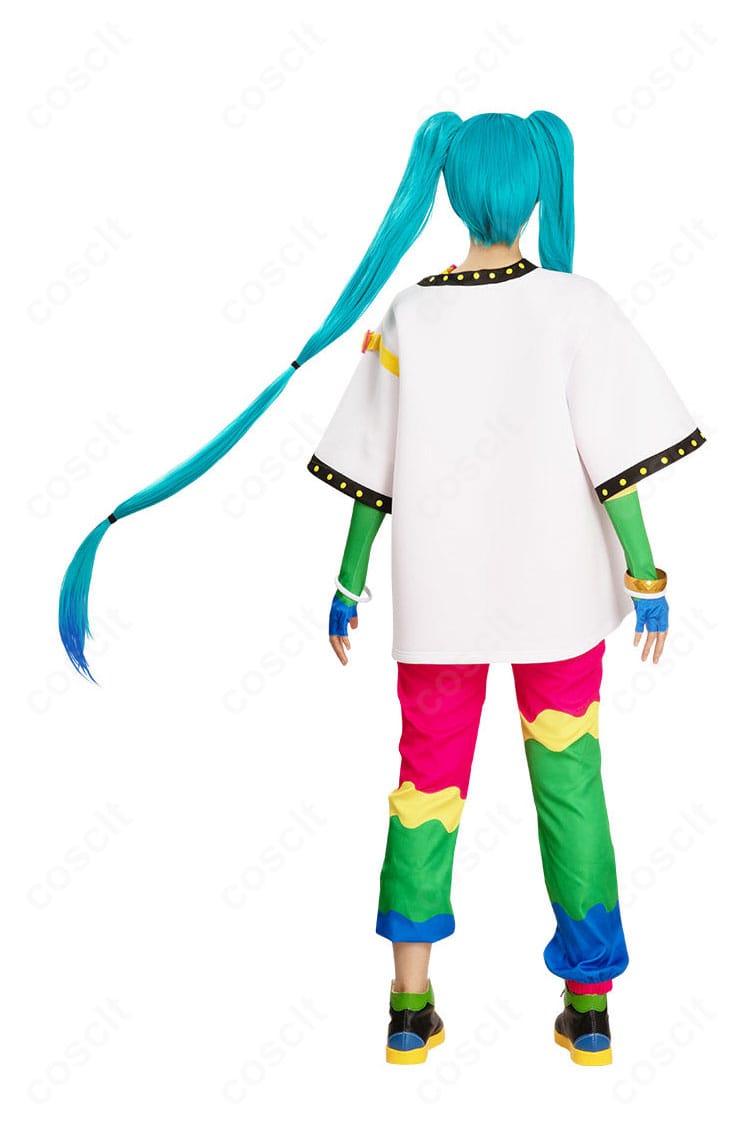 人物着用の背面ディテール。初音ミク ペラップ衣装の装飾配置と仕上がり