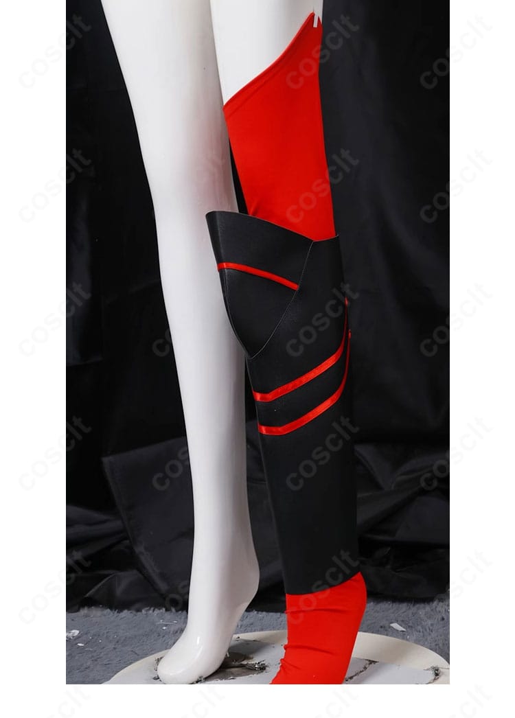 メイプル衣装の腿周り。スカートと足鎧の重なり、縁取りのデザインが分かる画像。