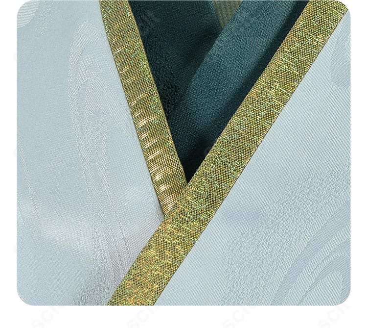 鏡音レン 陰陽師コラボ衣装の領口クローズアップ。細かな刺繍と装飾の組み合わせを明瞭に表示。