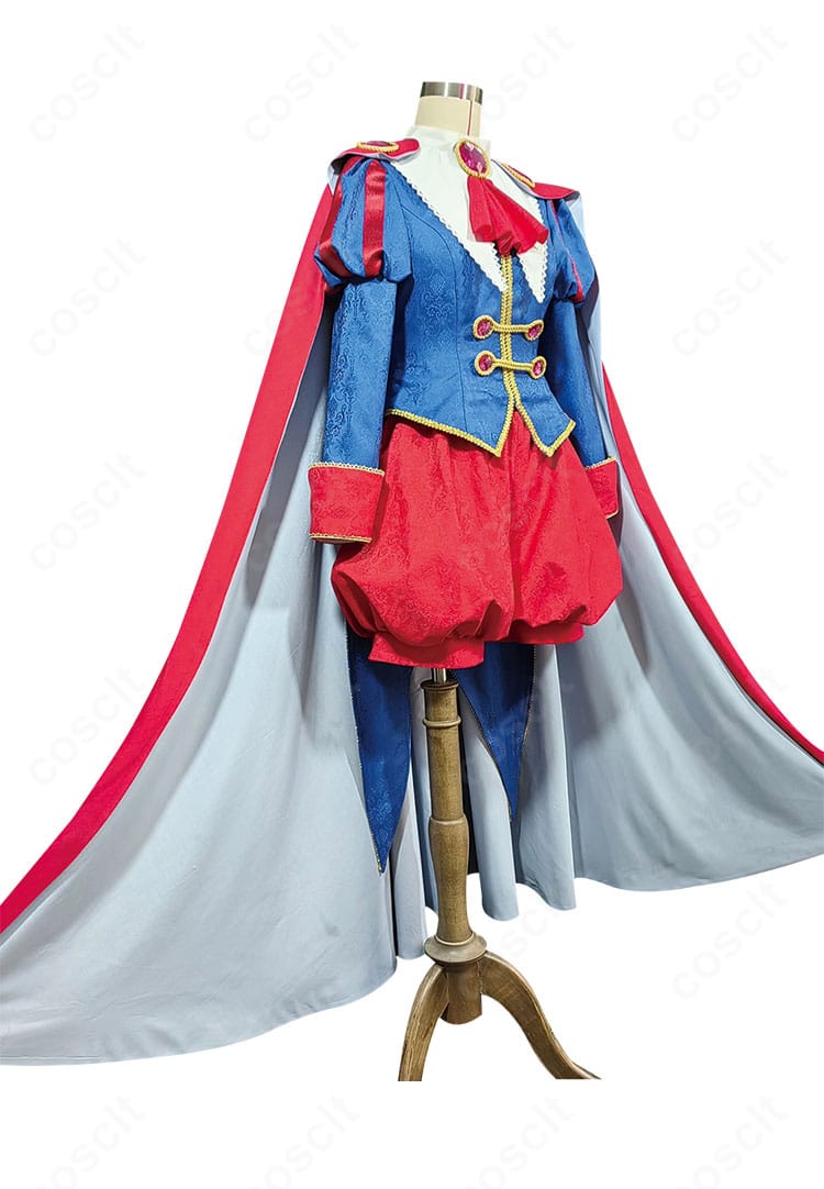 側面からのディテール確認画像。ウエストラインと袖の構造がわかるフィット感重視のデザイン。