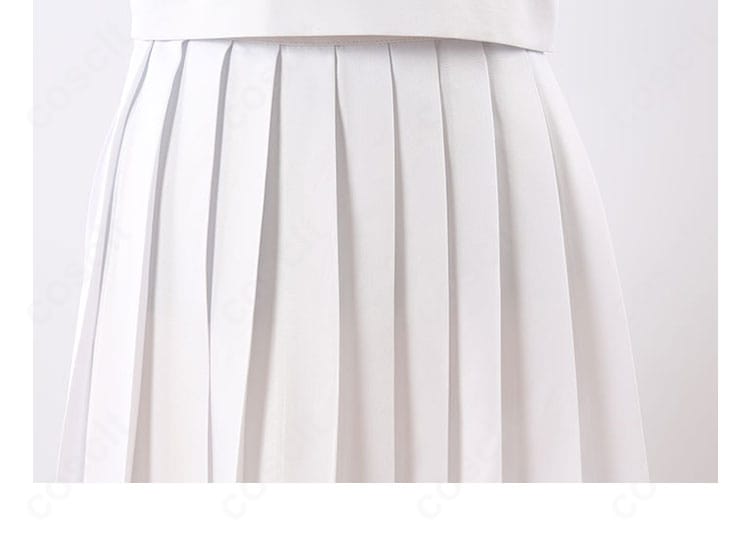 スカート部分のディテール。均一なプリーツと適度なハリで美しいシルエットを形成。