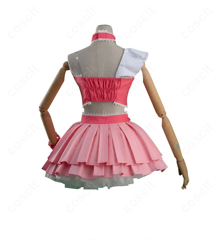 春音あいら衣装の背面。後ろ開き構造とリボン配置、背中周りのディテールが見える画像。